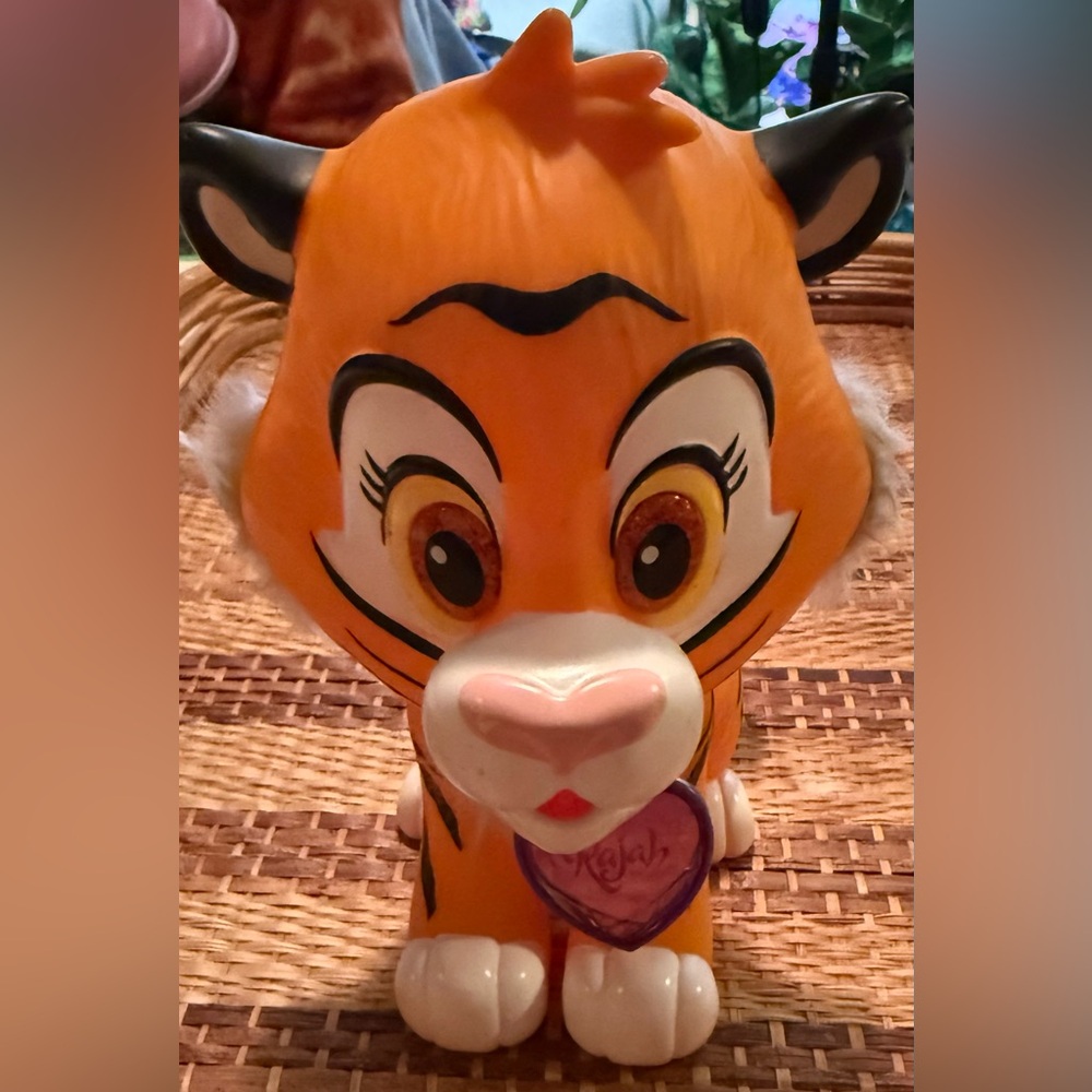 Disney's Aladdin Rajah Plastic/plush toy